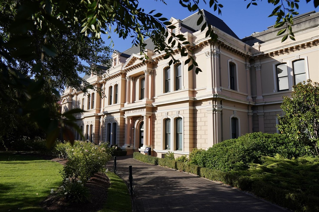 Art Gallery at Royal Park Queen Victoria Museum & Art Gallery