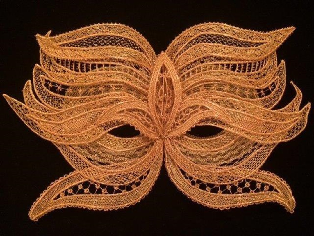 Lace Guild - Queen Victoria Museum & Art Gallery