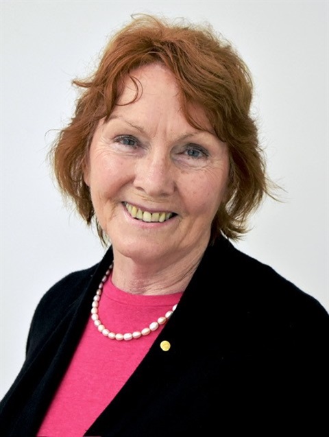 Dr Di Nailon OAM